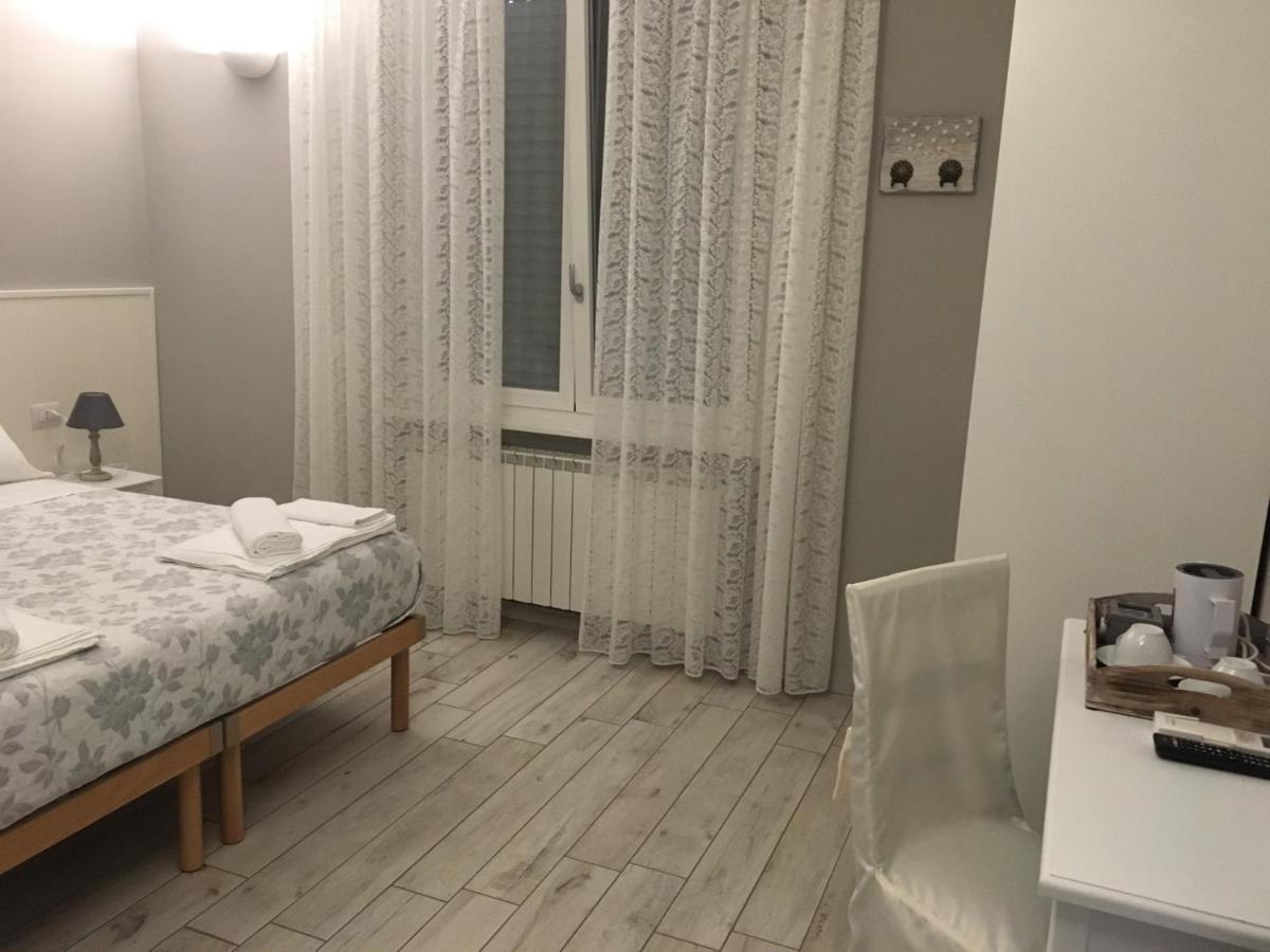 La Terrazza Sul Naviglio B&B Bernate Ticino Екстериор снимка